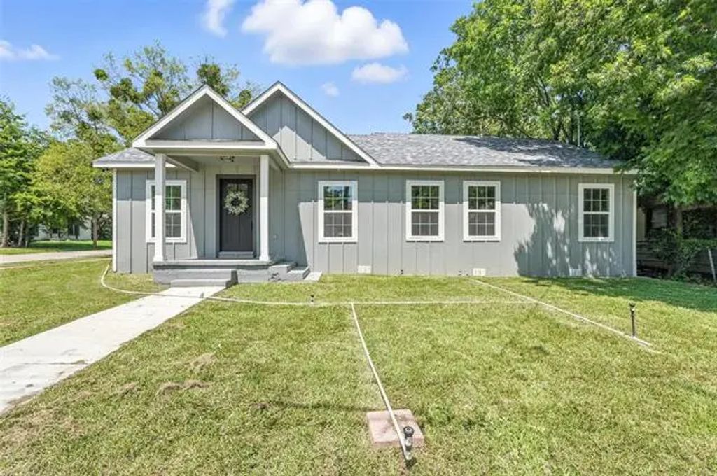 2812 Walnut Street, Greenville