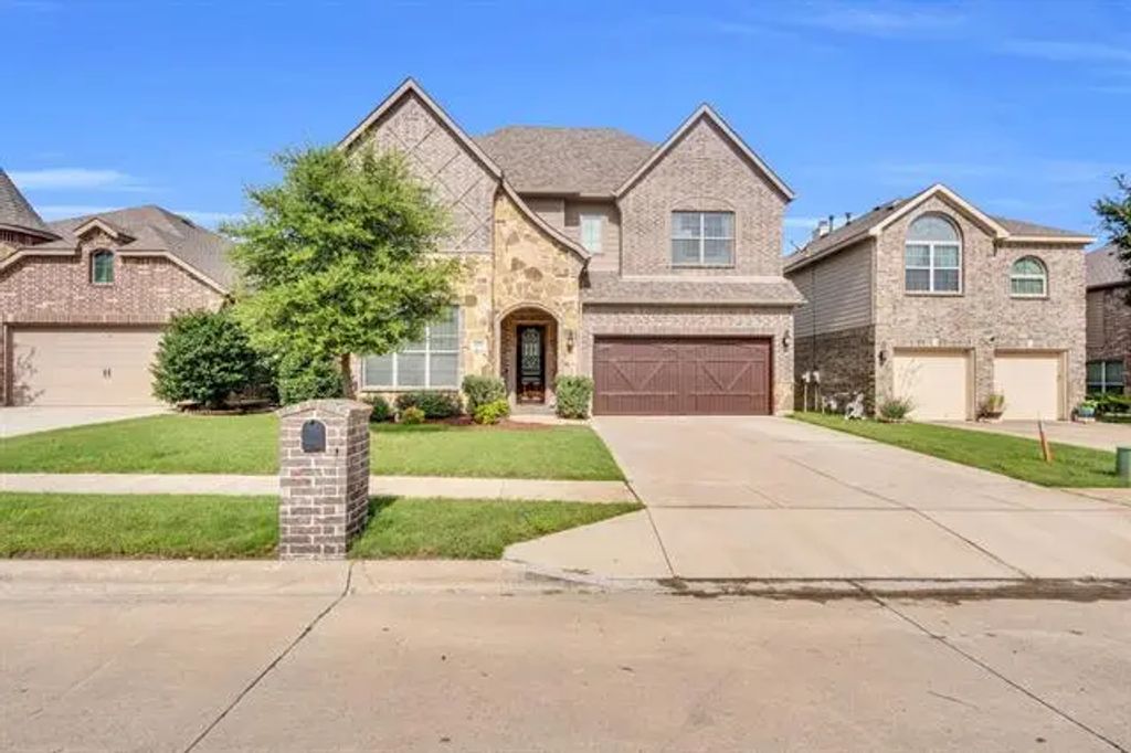 8376 Blue Periwinkle Lane, Fort Worth