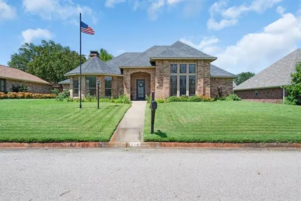 124 Cedar Springs Boulevard, Sulphur Springs
