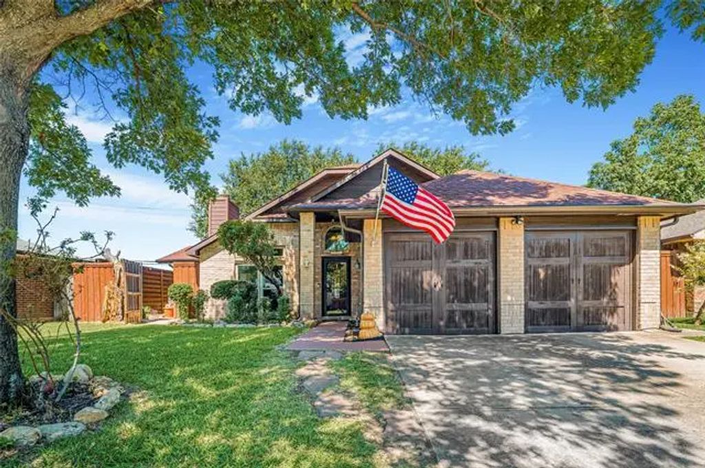 3301 Cathedral Drive, Grand Prairie