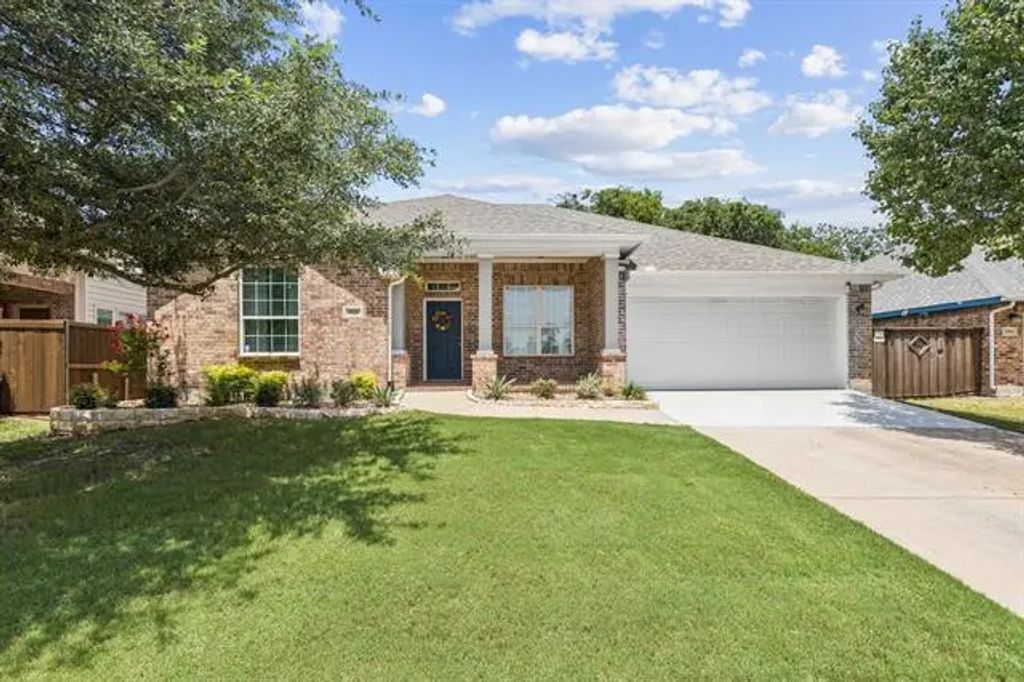 1020 Grangewood Drive, Anna
