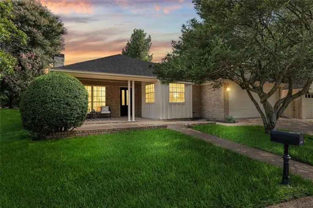 4145 Westchester Drive, Waco
