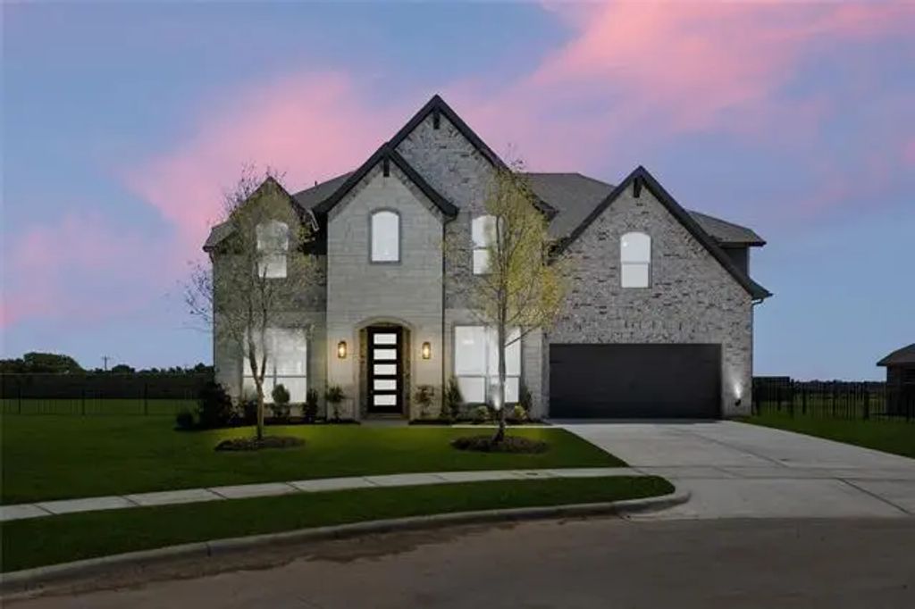 363 Paddle Boat Drive, Granbury