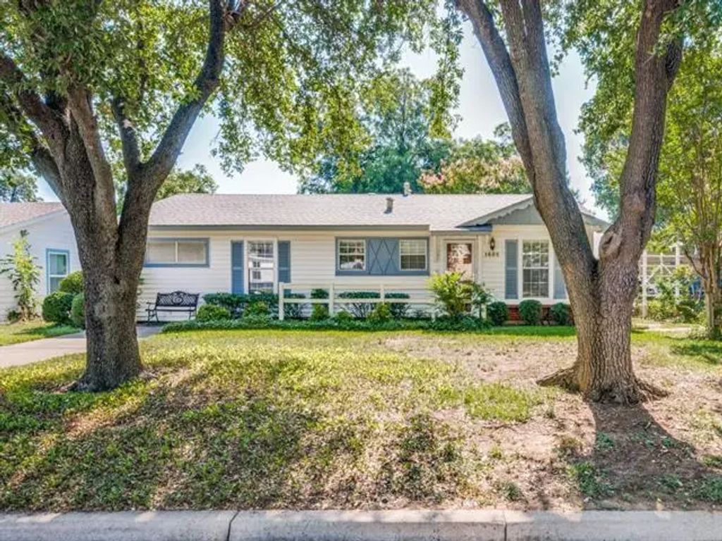 1405 Pikeview Terrace, Arlington
