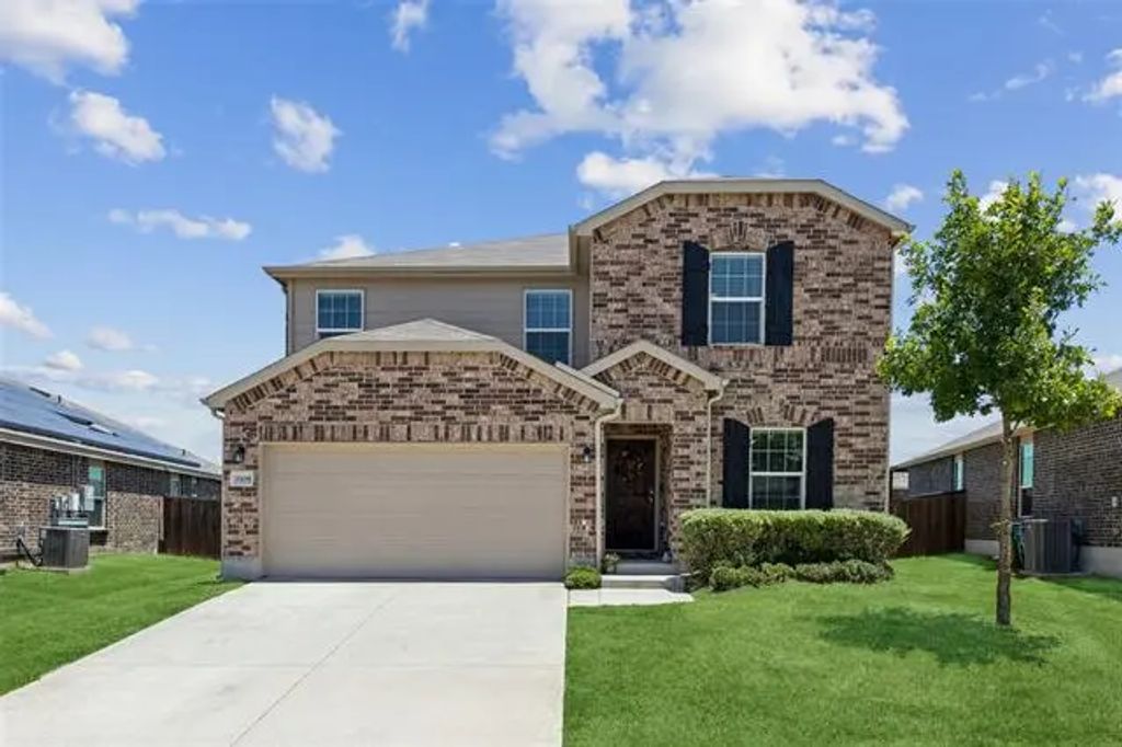 3308 Buck Avenue, Aubrey
