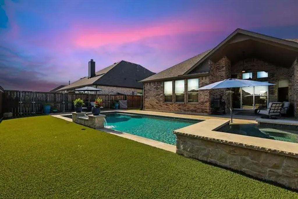 9709 Surveyor Road, Little Elm