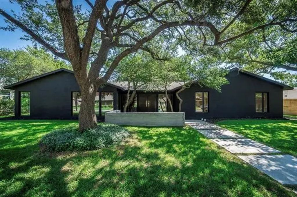 4071 Crown Shore Drive, Dallas