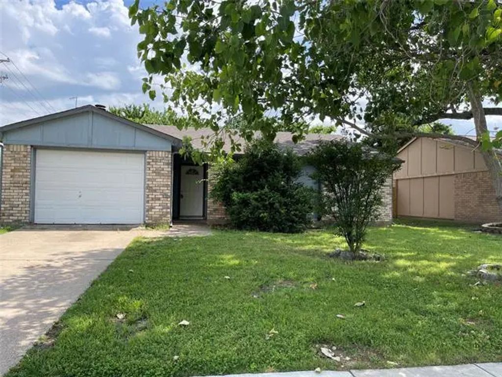 920 Sunny Slope Drive, Allen