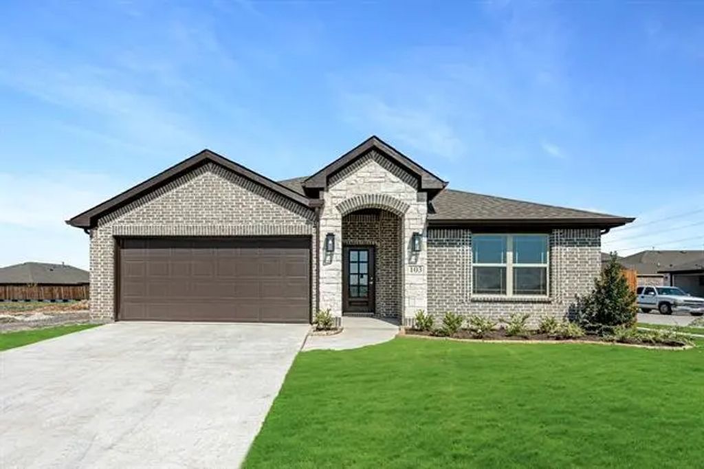 103 Winterwood Drive, Lavon