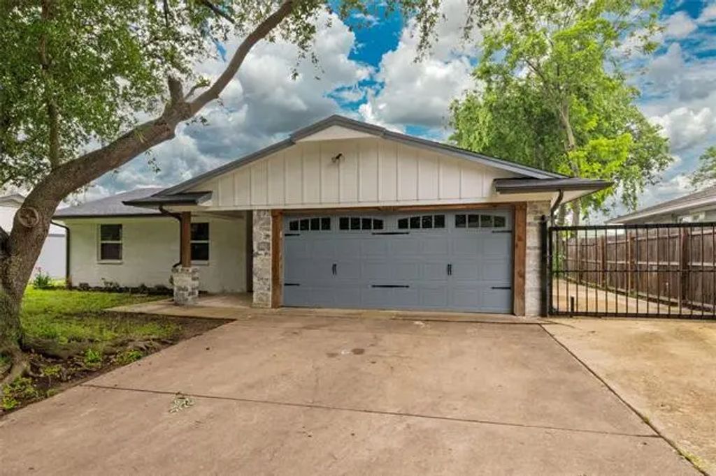 3474 Coronado Court, Fort Worth