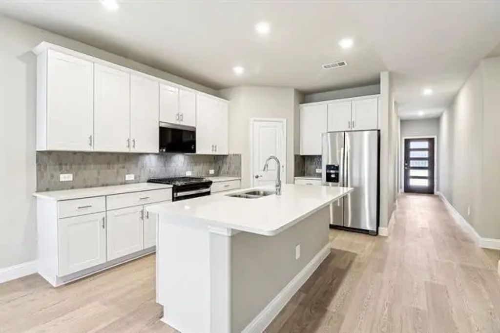 3312 Pat Mayse Drive, Farmersville