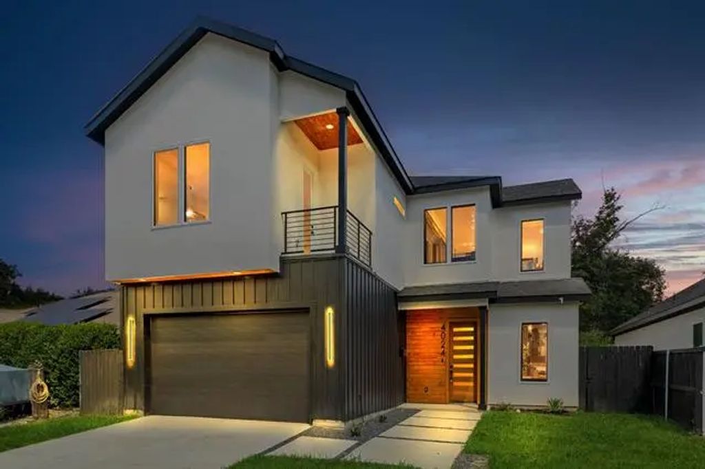 4024 Esmalda Street, Dallas
