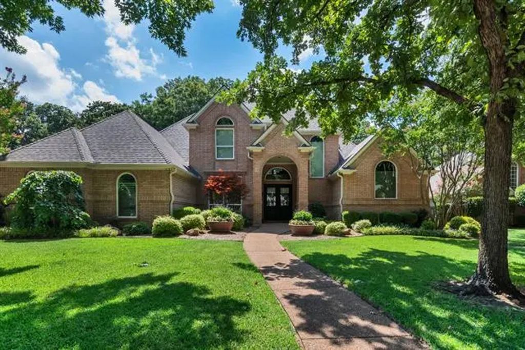 776 Windemere Way, Keller