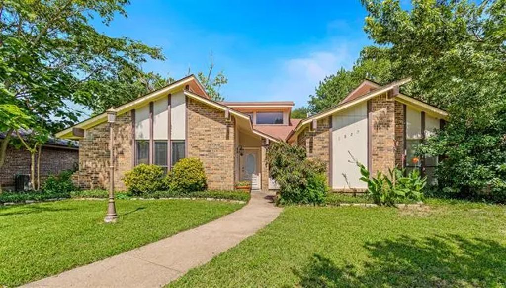1827 Hillcroft Drive, Duncanville