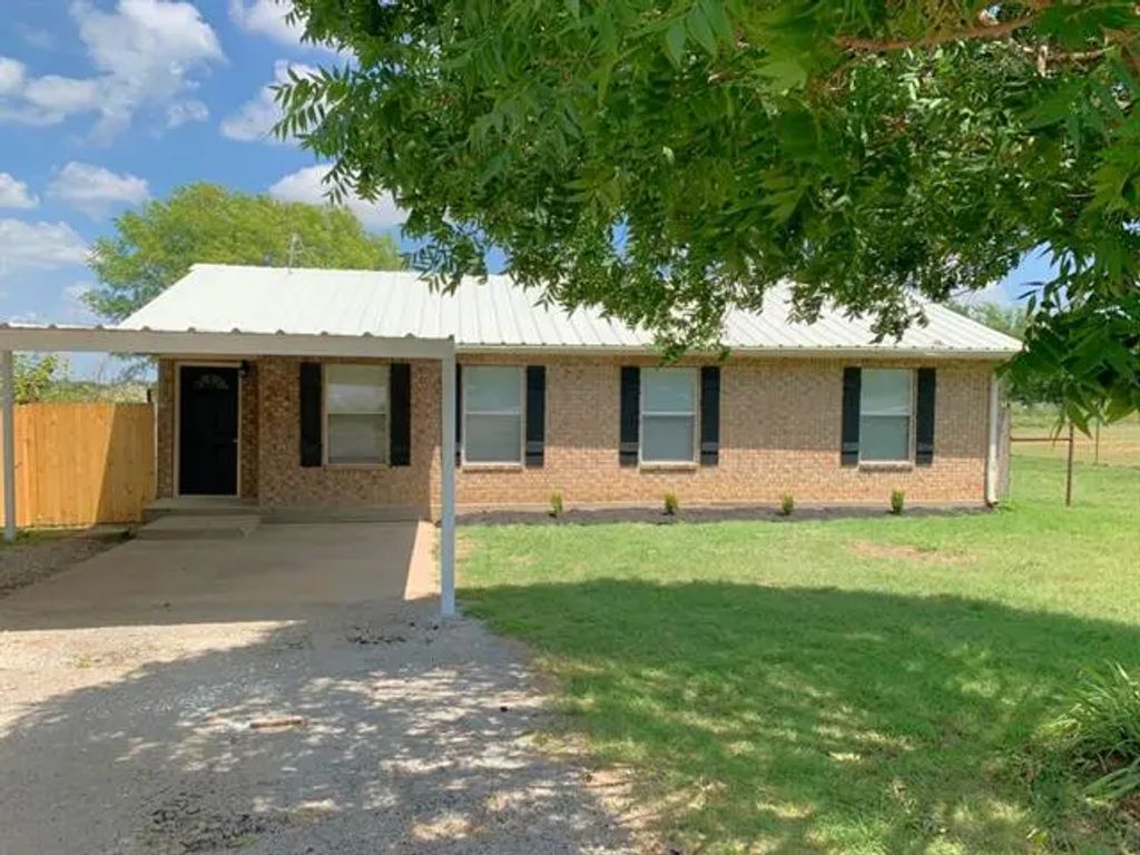 510 Green Acres Road, Weatherford