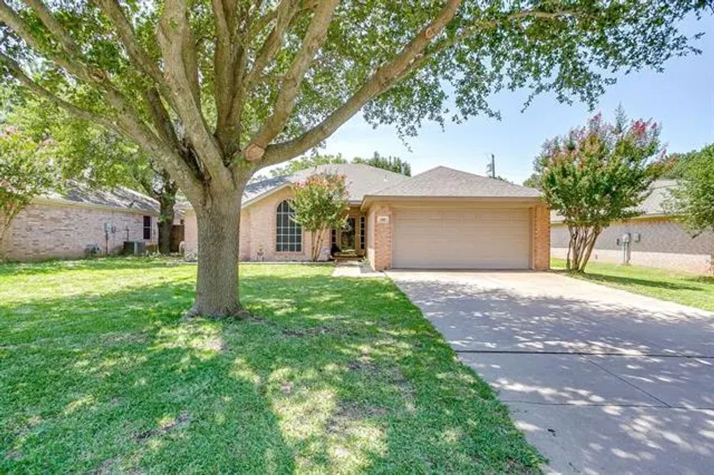 308 Comanche Walk, Joshua
