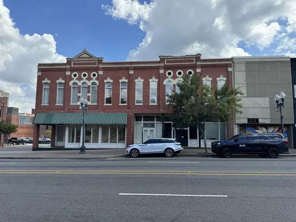 705 Texas Street, Shreveport