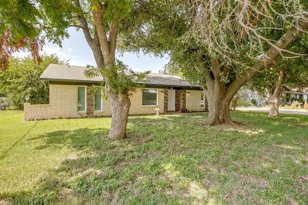616 Timothy Drive, Fort Worth