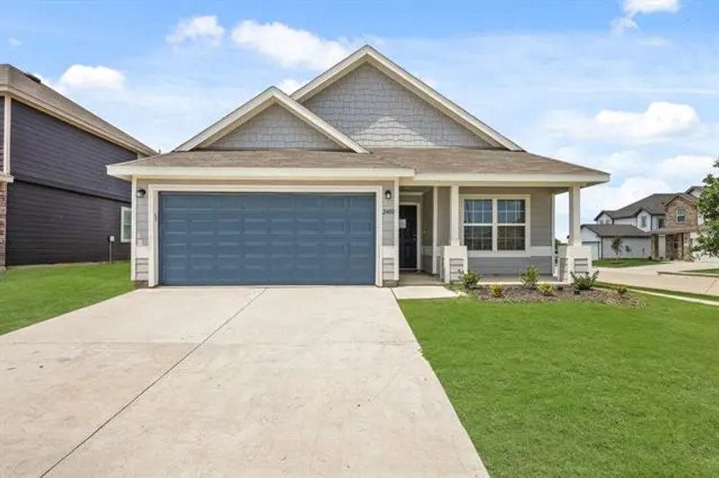 2400 Dahlia Drive, Fort Worth