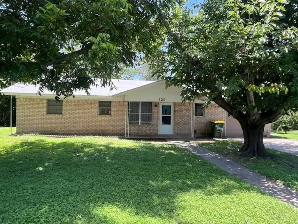 920 Jory Street, Hico