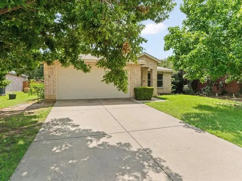 7605 Mosspoint Court, Denton
