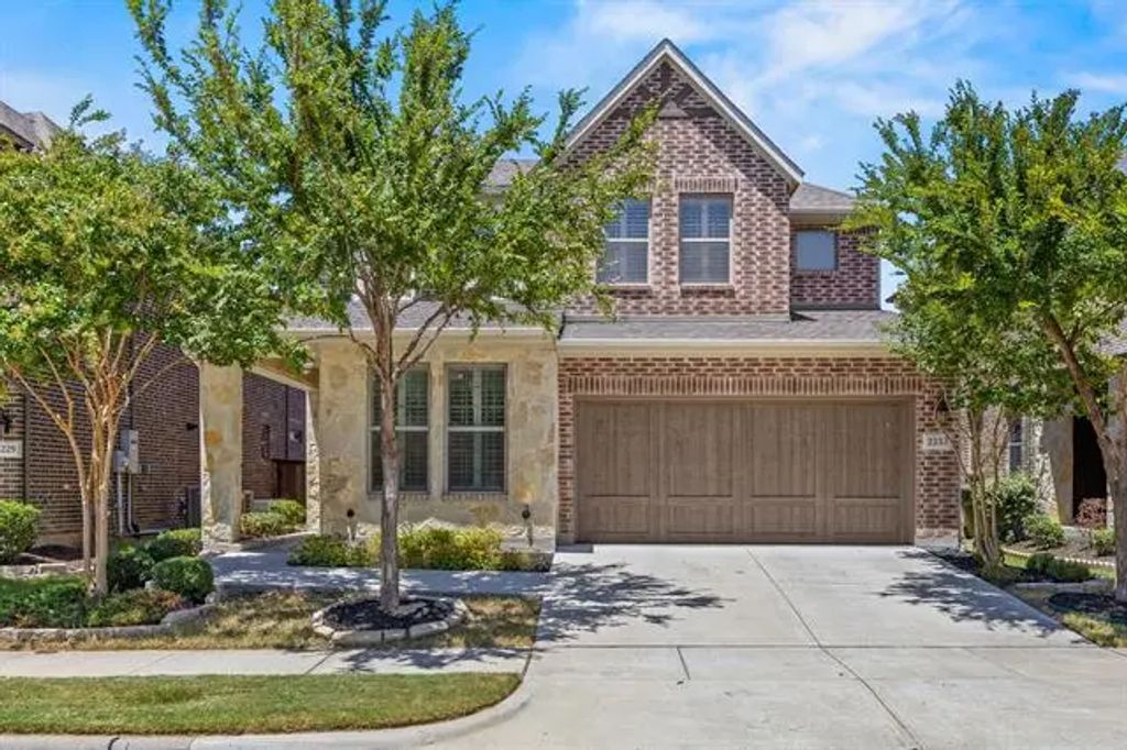 2233 Madison Street, Carrollton