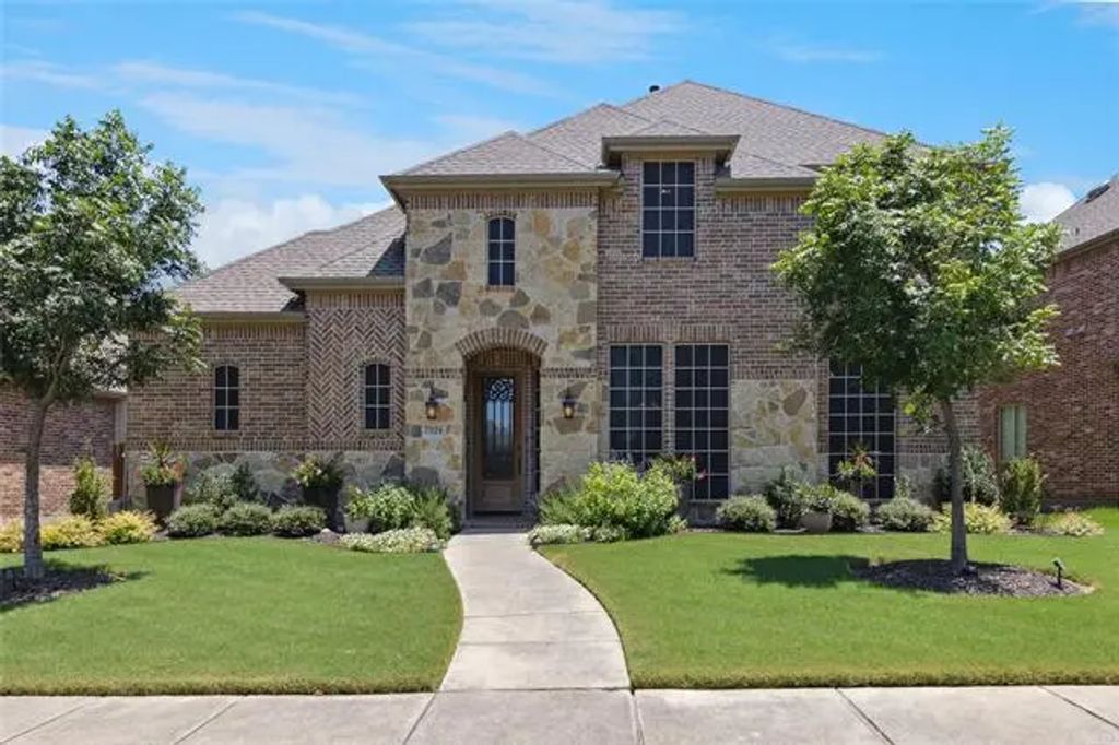 7524 Meadow Run Lane, Sachse