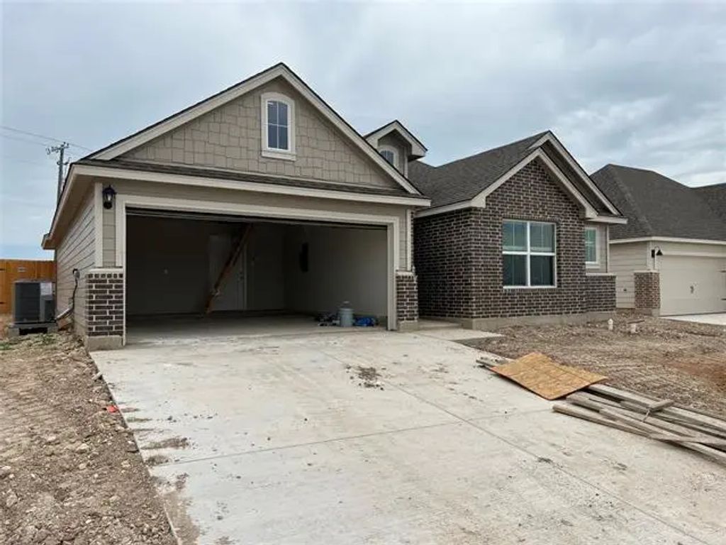 12409 Trogdon Road, Lorena