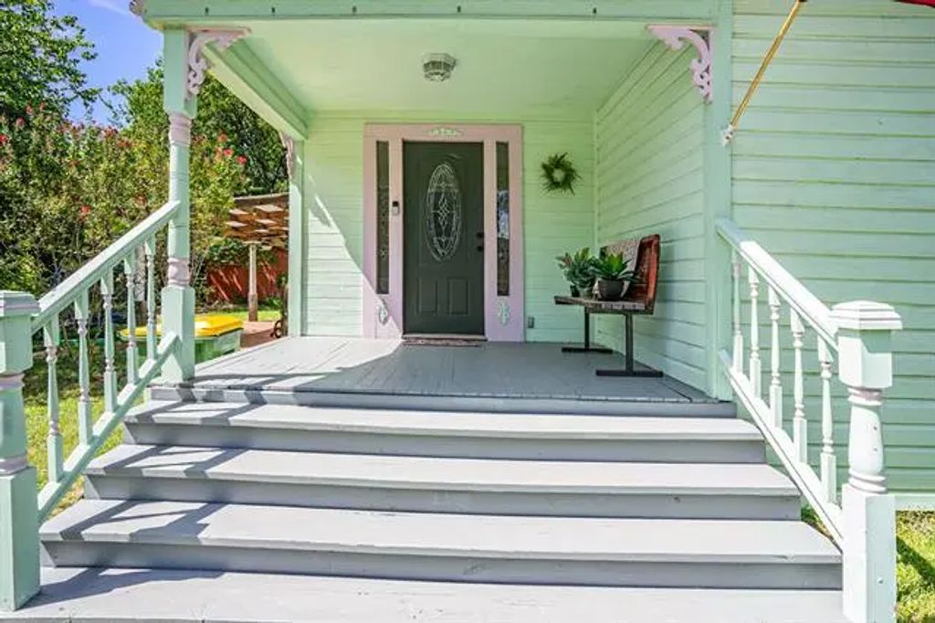 305 Scurlock Street, Grandview