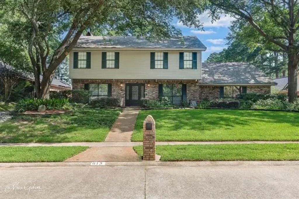 615 Loch Ridge, Shreveport