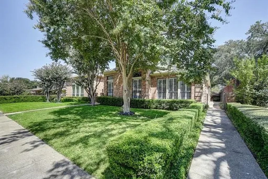 9028 Villa Park Circle, Dallas