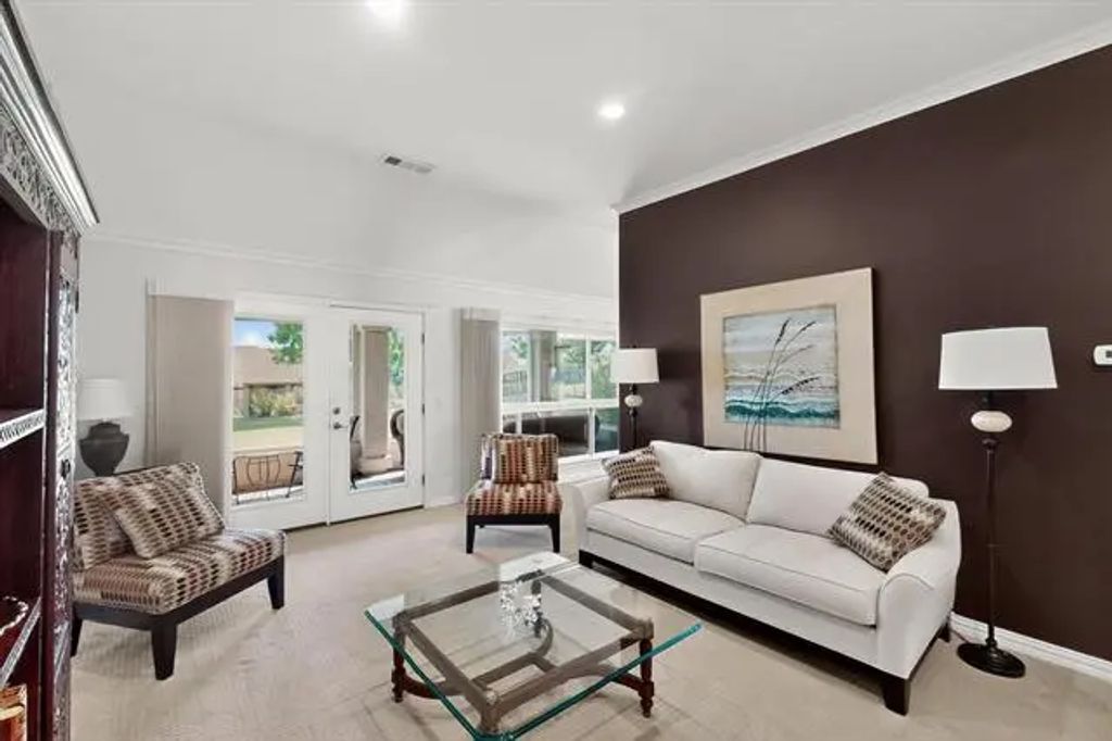 8717 Sarasota, Denton