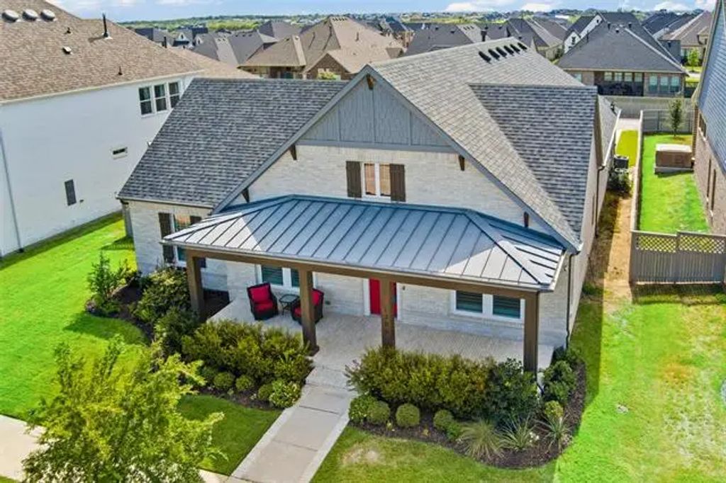 1208 S Pecan Parkway, Northlake