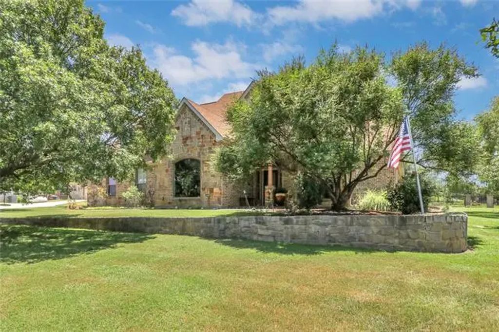 630 Sandwood Court, Weatherford