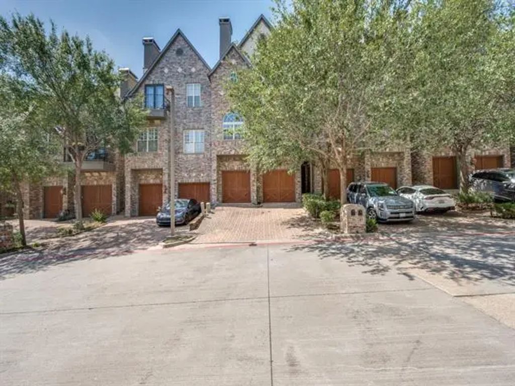 736 Rockingham Drive, Irving