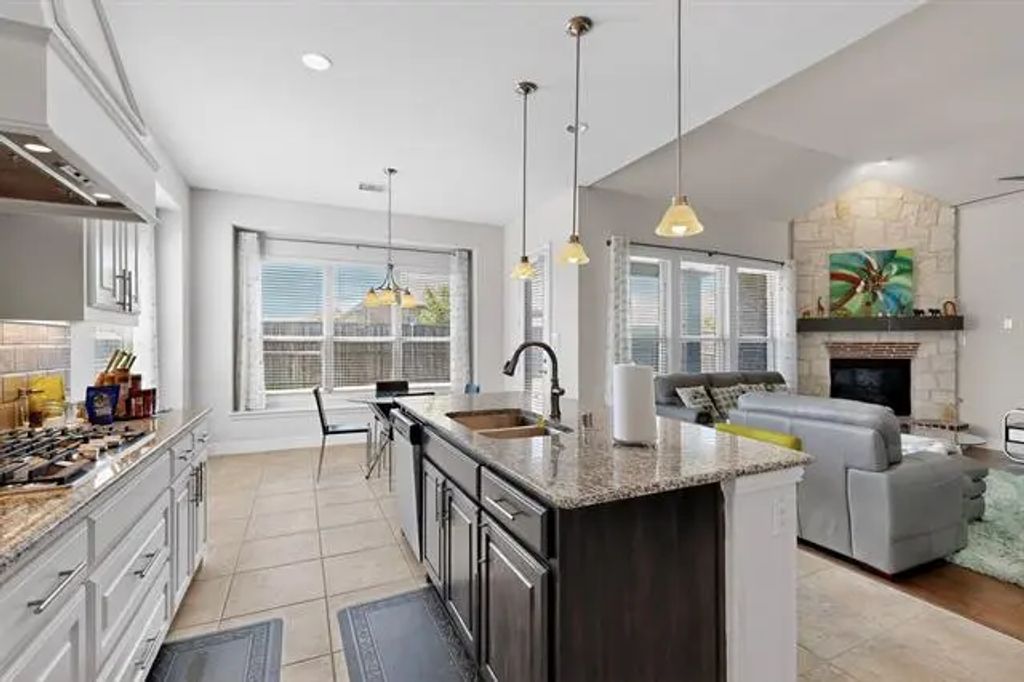 609 Brook Drive, Anna
