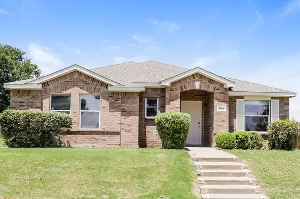609 Snapdragon Lane, DeSoto