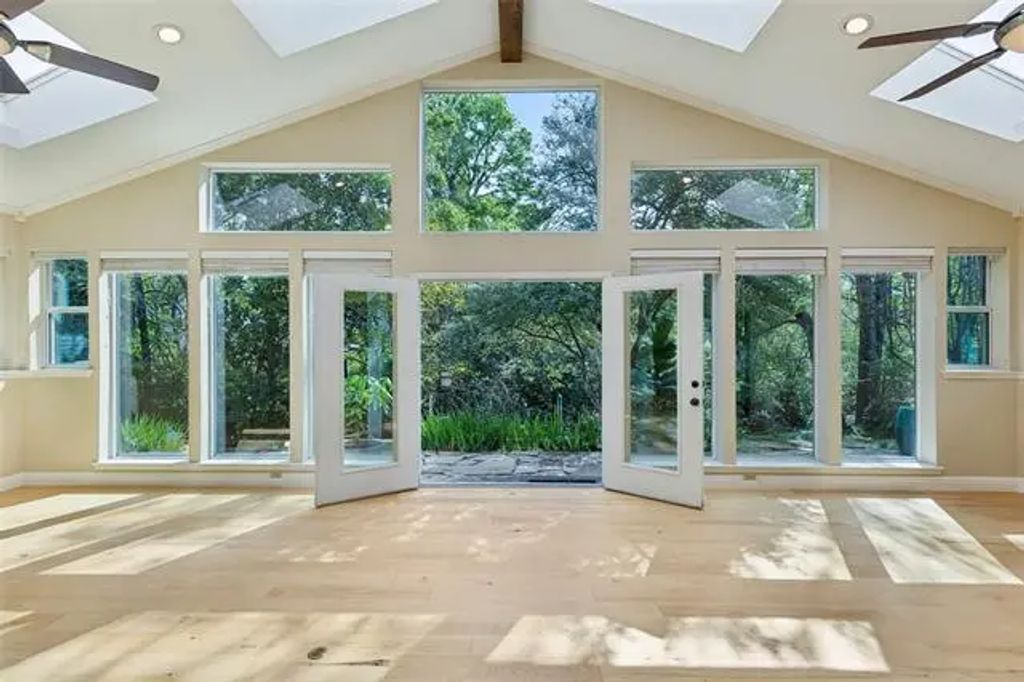 6810 Harvest Glen Drive, Dallas
