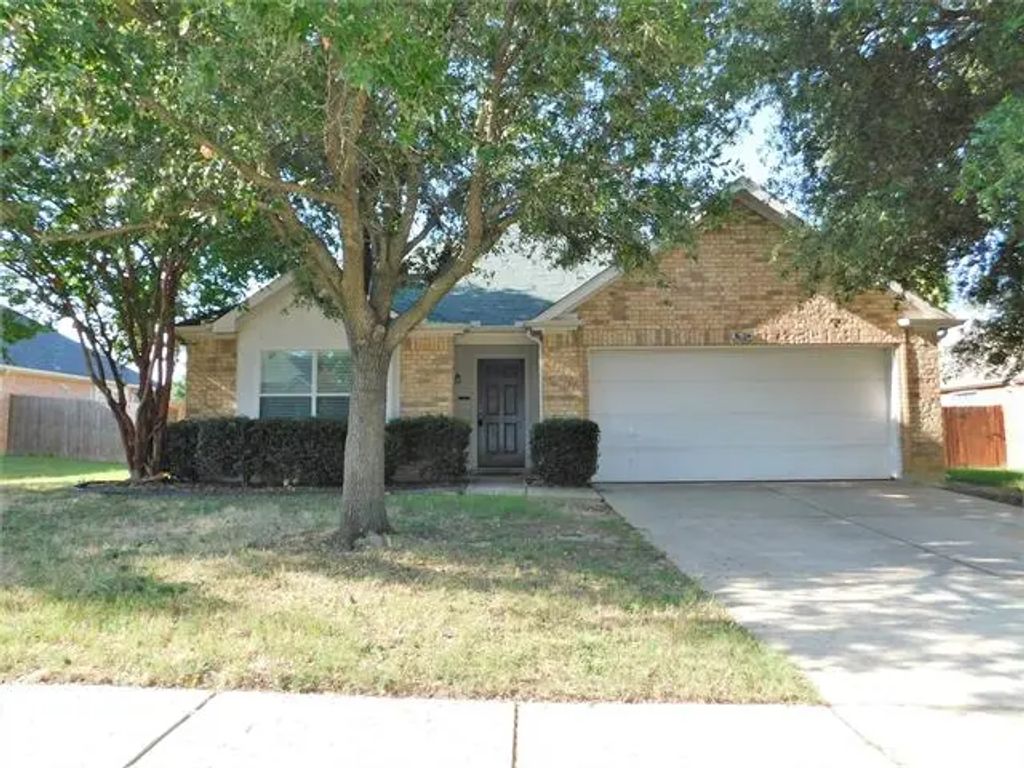 3804 Luck Hole Drive, Denton