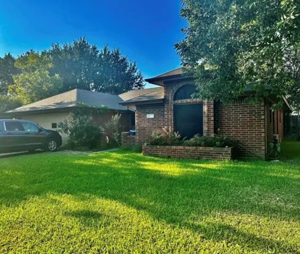 2037 Duck Creek Road, Sanger
