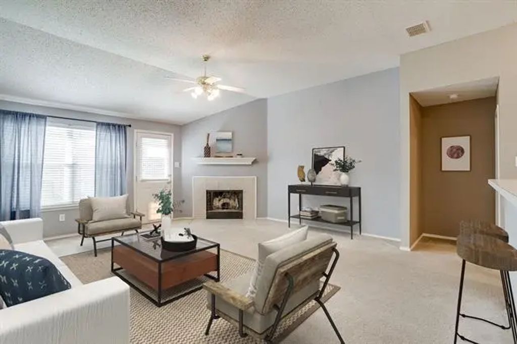 813 Sage Circle, Burleson