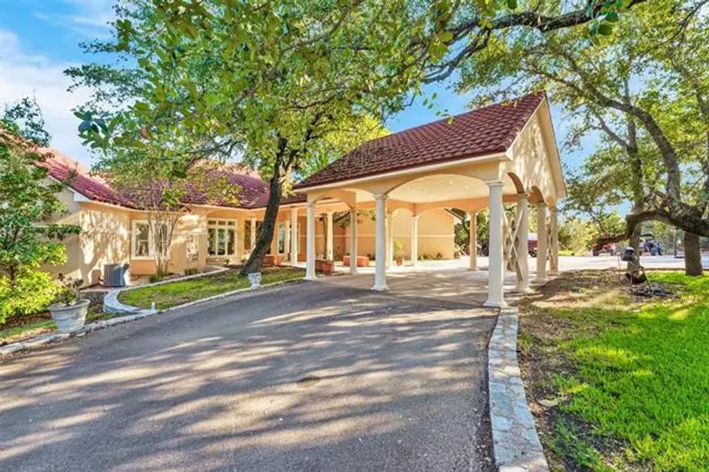 4270 Mambrino Highway, Granbury