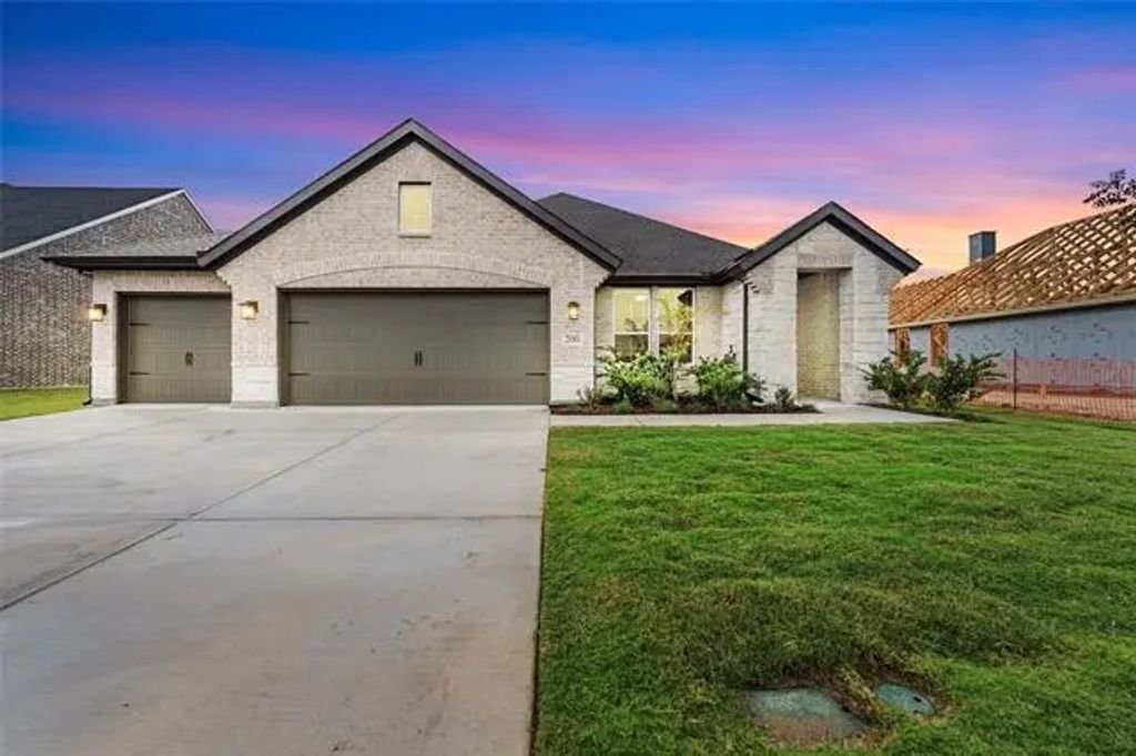200 Aero Vista Drive, Caddo Mills