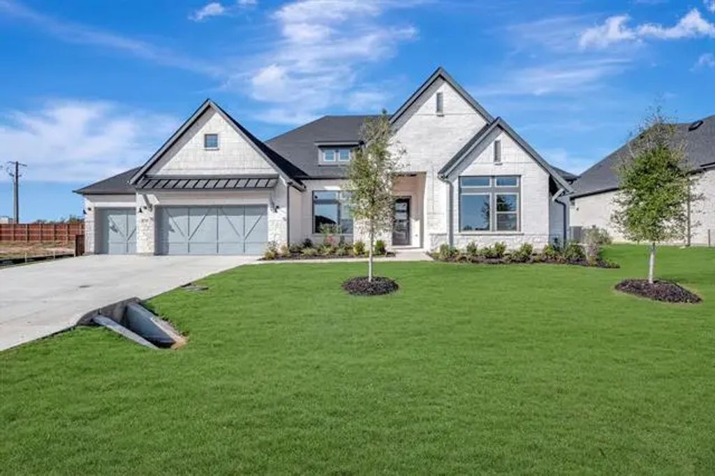 2249 Village Trail, Lakewood Village