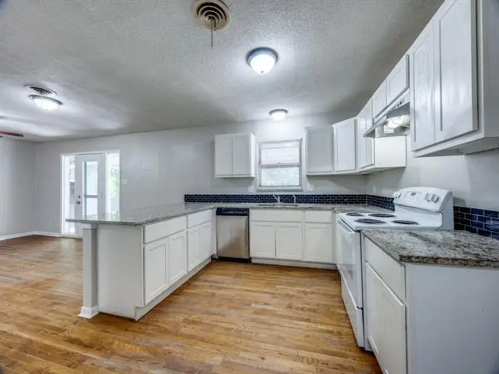 1306 Blanton Place, Sherman