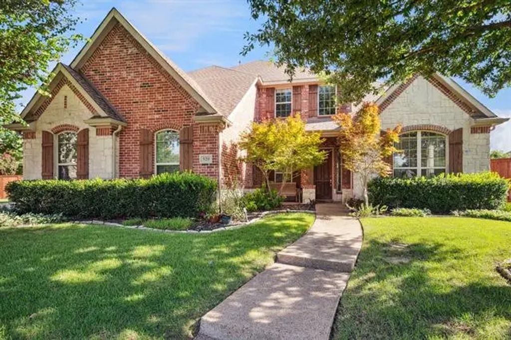 520 Chalk Hill Lane, Murphy