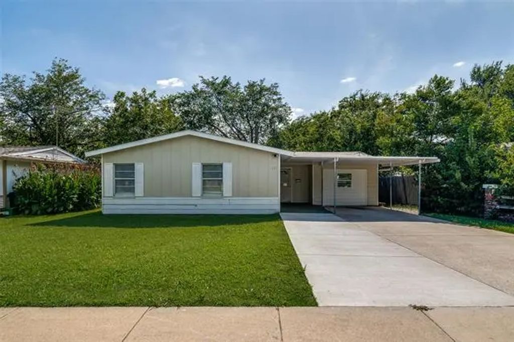 311 Ridgefield Circle, Mesquite