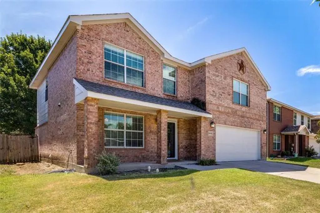 10836 Devontree Drive, Fort Worth