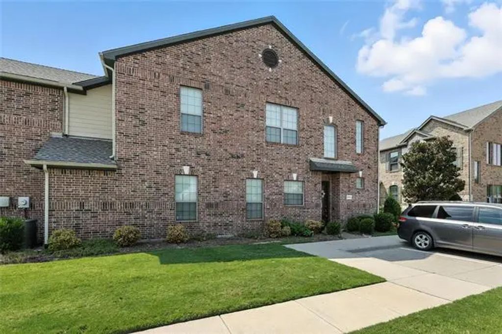 4233 Swan Forest Drive A, Carrollton
