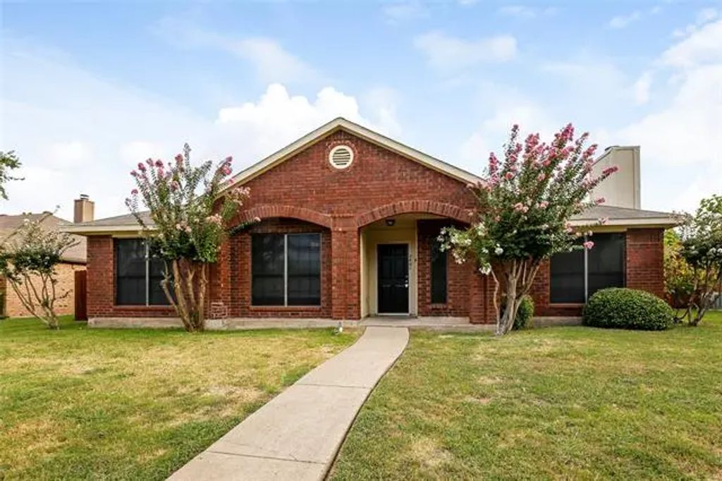 7401 Aberdeen Drive, Rowlett